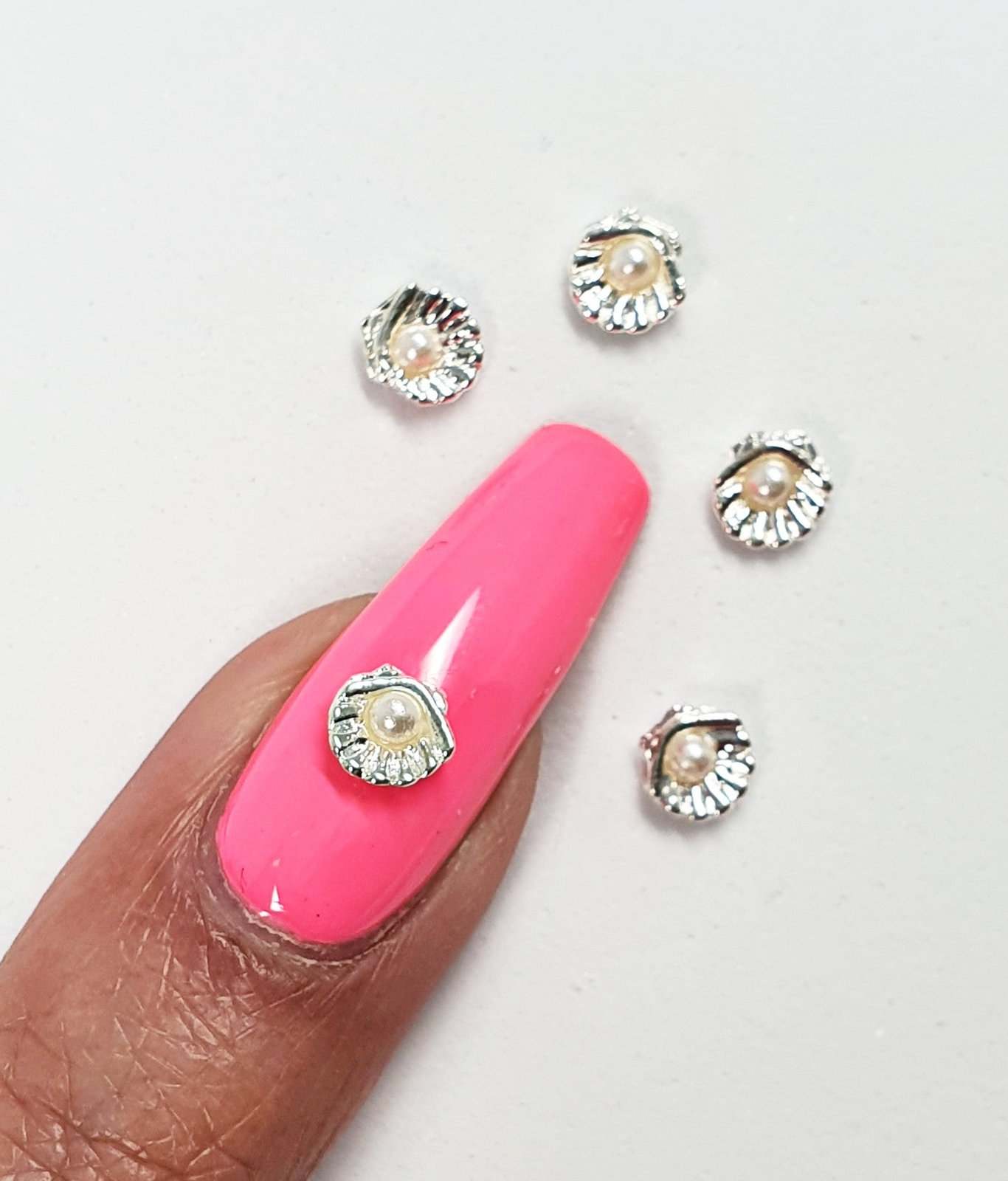 Silver Shell with Pearl Gems (5 Pcs) - Maskscara