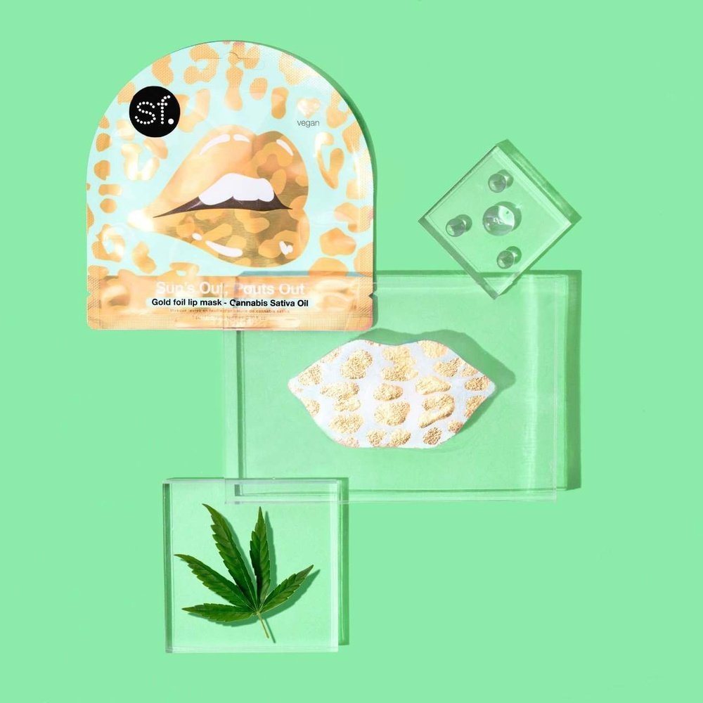 Sun's Out, Pouts Out - Cannabis Sativa - Gold Foil Lip Mask - Maskscara